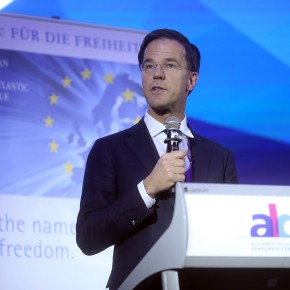 Albert Rivera: "Felicito al primer ministro liberal Mark Rutte por frenar al populismo en Holanda”