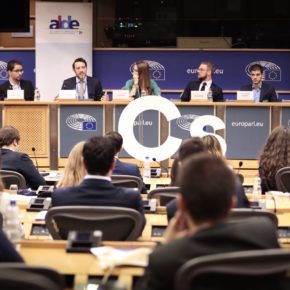 Melisa Rodríguez ´El campus de Bruselas contribuye a reforzar el europeísmo y los valores de la Unión Europea entre nuestros jóvenes”